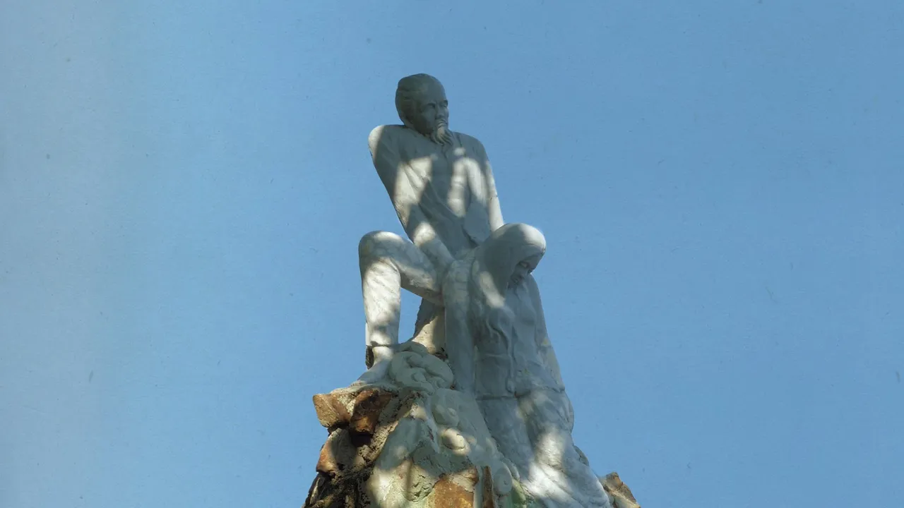Statue on Pulau Bidong